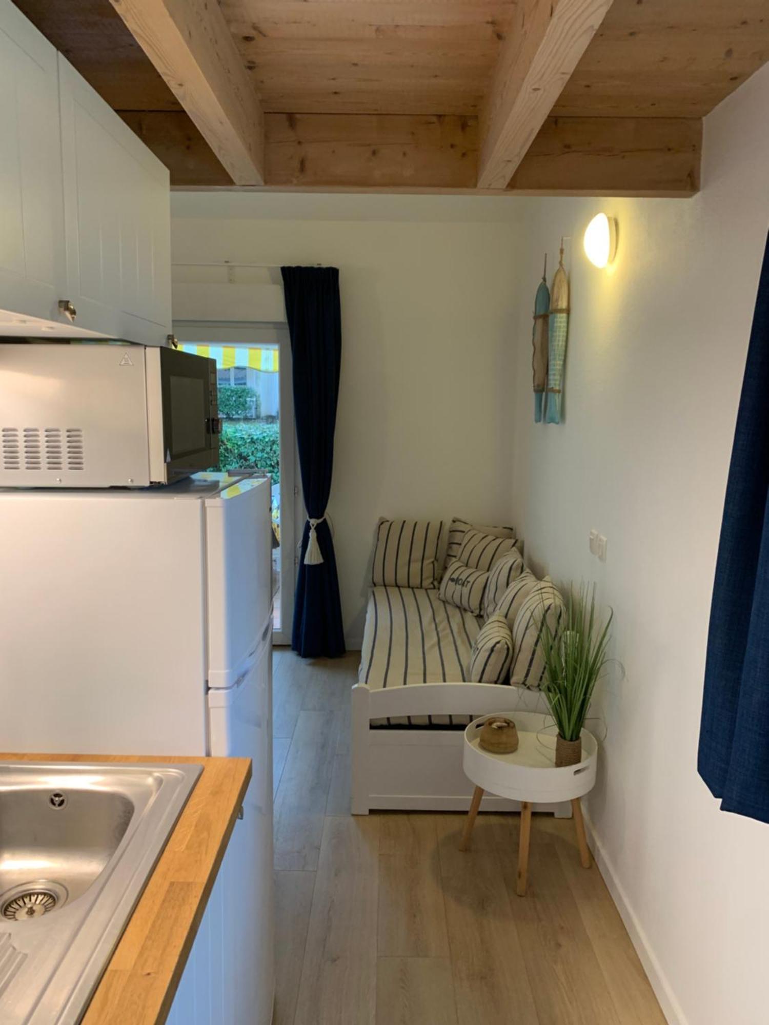 Maisonnette La Coti H5 Avec Piscine Interieure Chauffee, A 400 M De La Plage Et Menage De Fin Sejour Compris Сен-Жорж-д'Олерон Екстериор снимка